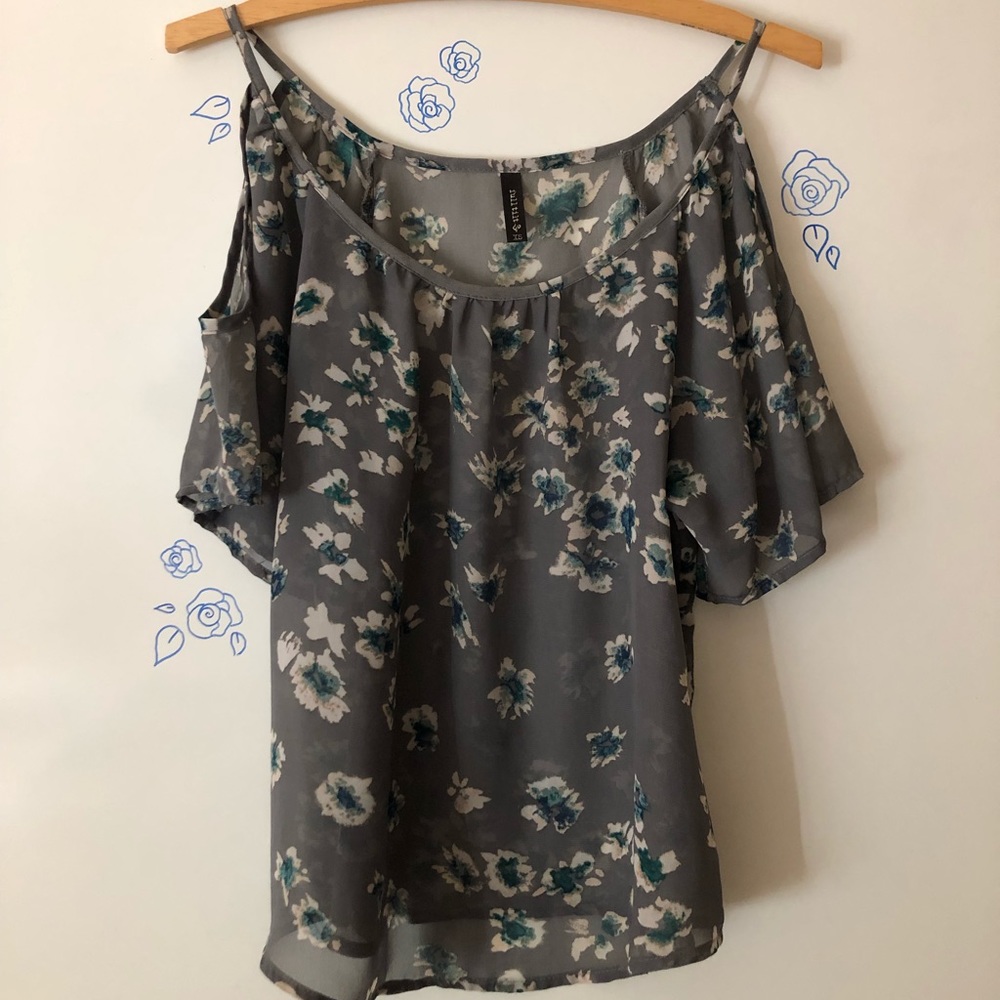 Tilly’s Full Tilt Floral Top